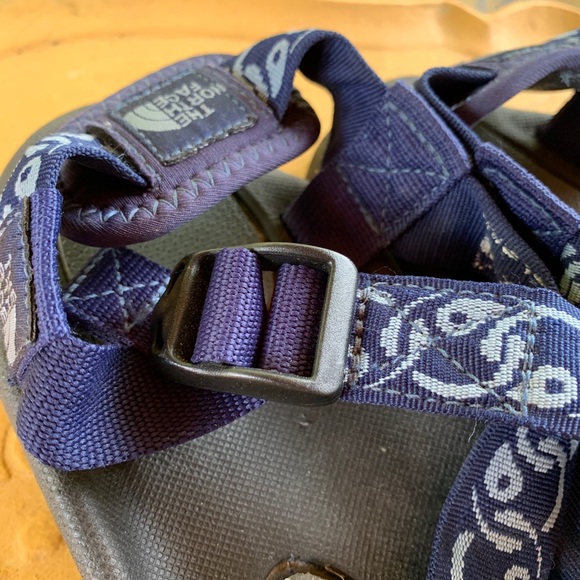 North Face Sandals 9 - Picture 8 of 10